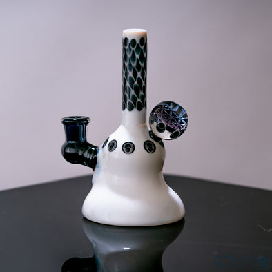 Natrix Glass Dotstack Banger Hanger: White Black Design, 14mm Joint, Durable Glass, Compact Rig, Artistic Banger Hanger

