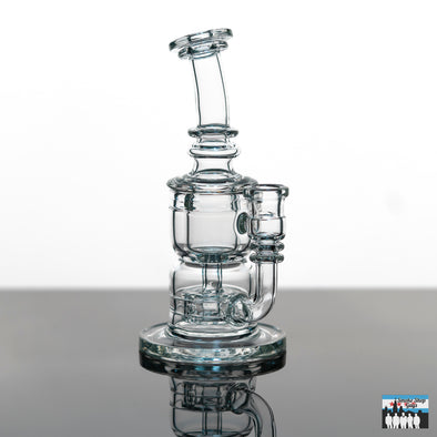 Slate Glass Taurus Rig Clear: Premium Concentrate Rig, Sleek Design, High-Quality Borosilicate Glass, Durable, Smooth Hits, Functionality and Aesthetic Appeal